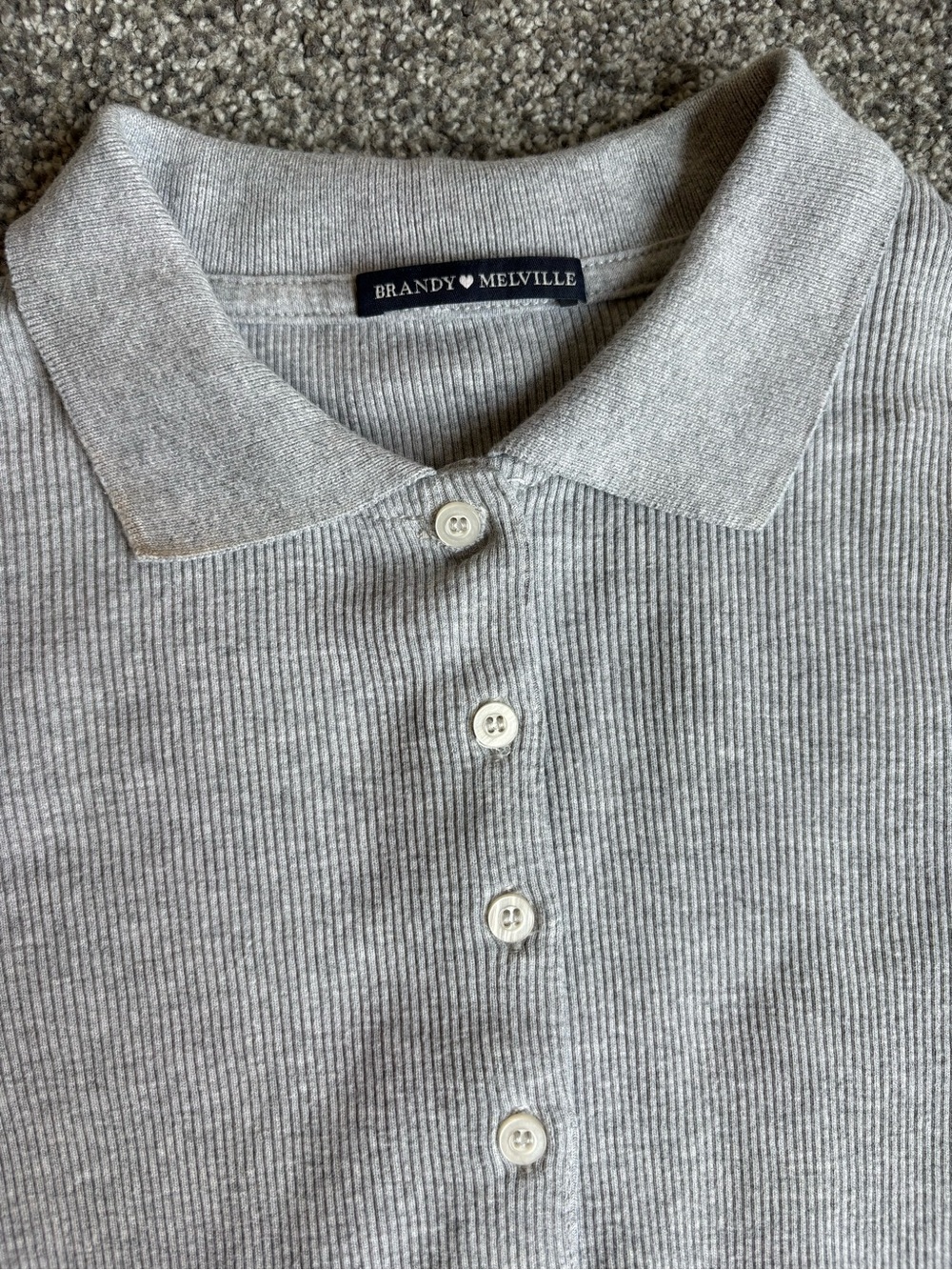 Brandy Melville Light Grey Ribbed Collared Long Sleeve Cropped Polo Shirt OS - Picture 3 of 8